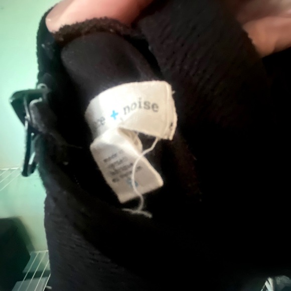 Urban Outfitters/Silence and Noise romper - Picture 2 of 6